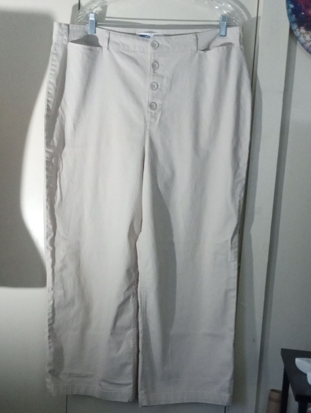 Old Navy Button-Front Wide Leg Pants in Light Cream Size 18